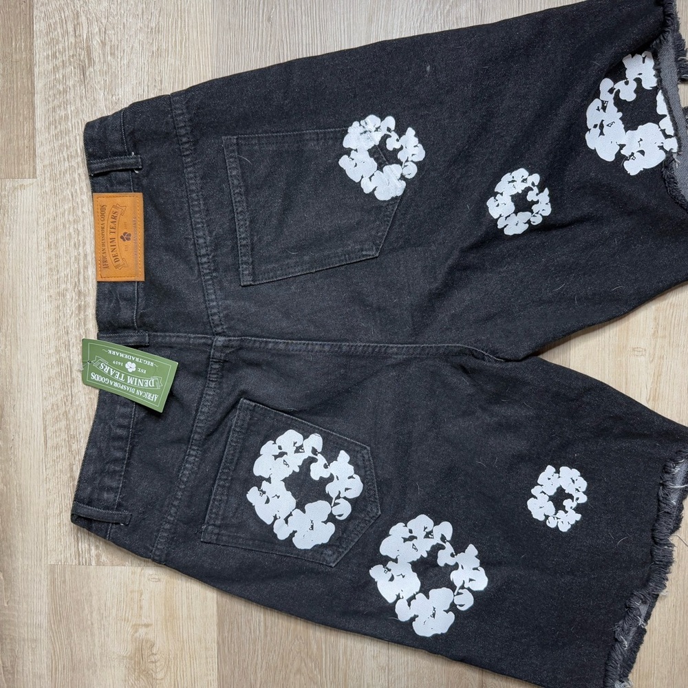 DENIM TEARS LEVI’s SHORTS